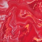 Dit handgemaakte kunstwerk straalt warmte uit met zijn rode en oranje acrylverf op glas; elk detail is echt uniek.