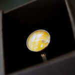 bijzondere-14k-witgouden-ring-met-as-van-overledene3 Bijzondere 14k witgouden ring met as van overledene