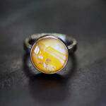 bijzondere-14k-witgouden-ring-met-as-van-overledene5 Bijzondere 14k witgouden ring met as van overledene