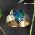 14k gouden herinneringsring van trouwringen – hart met as en gravure