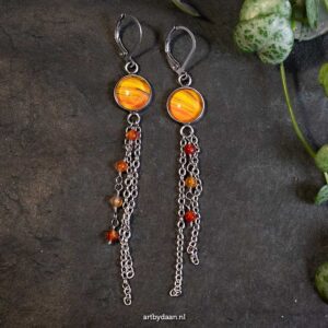 Prachtige oranje met gele klapoorbellen met carneool