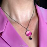 Kleurrijke stainless steel ketting met roze-paarse hanger en amethist