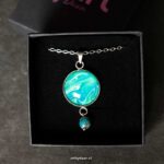 Handgemaakte stainless steel ketting met turquoise hanger en apatiet