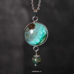 Unieke handgemaakte ketting met groen-turquoise hanger en mosagaat Unieke handgemaakte ketting met groen-turquoise hanger en mosagaat